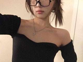 Chic Modern Off-Shoulder Slim Turtleneck Knit