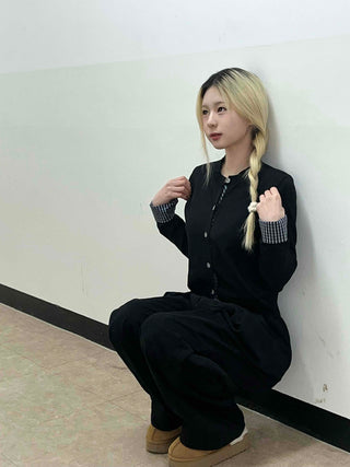 Basic Slim Fit Jewel Button V-Neck Cardigan