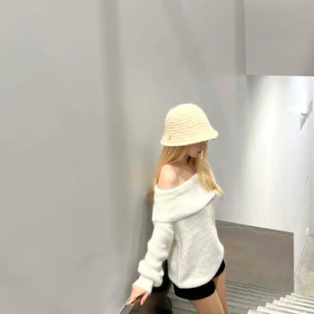 Modern Eyelet Asymmetrical Neckline Shoulderless Knit