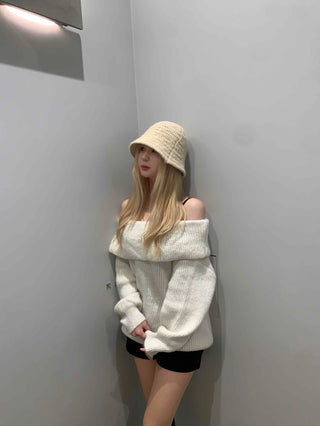 Modern Eyelet Asymmetrical Neckline Shoulderless Knit