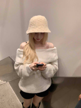 Modern Eyelet Asymmetrical Neckline Shoulderless Knit