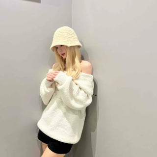 Modern Eyelet Asymmetrical Neckline Shoulderless Knit