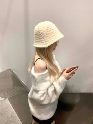 Modern Eyelet Asymmetrical Neckline Shoulderless Knit