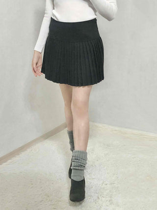 Classic Campus High-Waisted Flare Mini Skirt