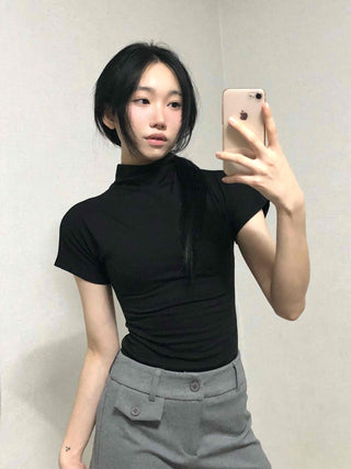 Minimal Tailored Button Pocket Shorts