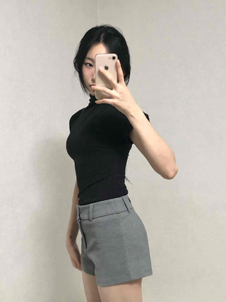 Minimal Tailored Button Pocket Shorts