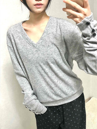 Edge Stripe Turtleneck Loose Fit Knit