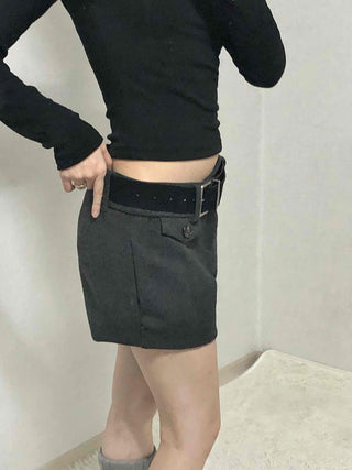 Simple Modern Mid-Height Up Belted Shorts