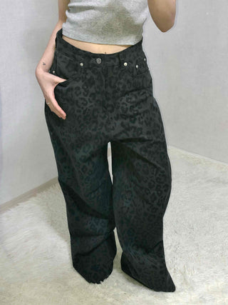 High-waisted straight-wash denim pants