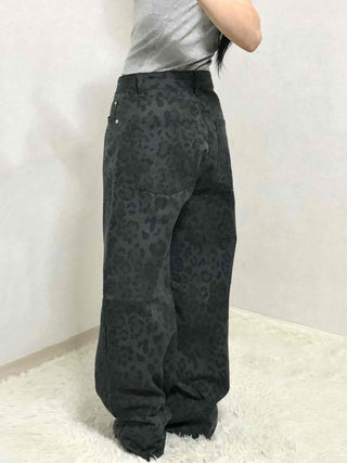 High-waisted straight-wash denim pants