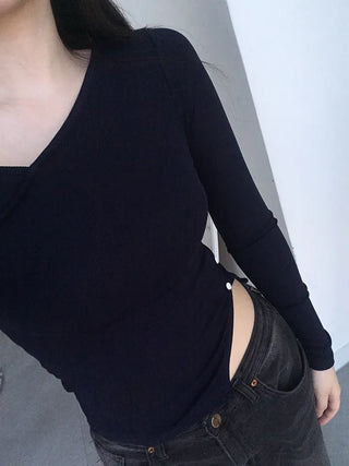 Leon Asymmetrical Boat Neck Slit Button Long Sleeve T-shirt