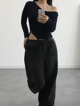 Leon Asymmetrical Boat Neck Slit Button Long Sleeve T-shirt