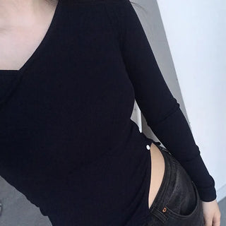 Leon Asymmetrical Boat Neck Slit Button Long Sleeve T-shirt