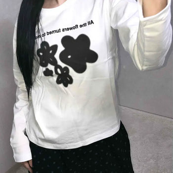 Flower Graphic Lettering Round Long Sleeve T-shirt