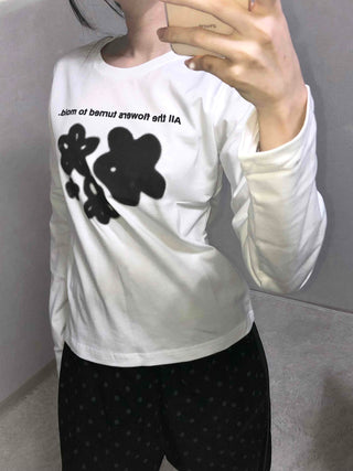 Flower Graphic Lettering Round Long Sleeve T-shirt