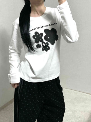 Flower Graphic Lettering Round Long Sleeve T-shirt