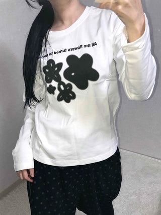 Flower Graphic Lettering Round Long Sleeve T-shirt