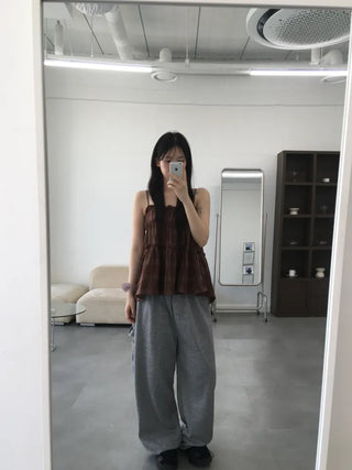 Vert check frill sleeveless blouse
