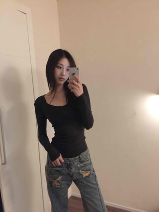 Delicate Fit Square Neck Body-Fit Ribbed Long Sleeve Tee