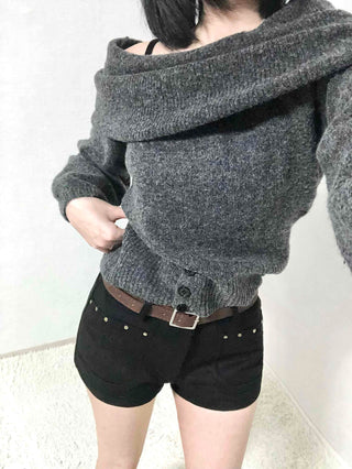 Gold Stud Detail Slim Fit High-Waisted Shorts