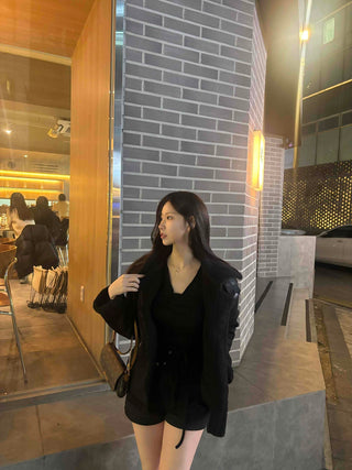 Ash Molded Elastic V-Neck Slim Fit Long Sleeve Tee