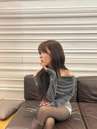 Formal Edge Fold Neckline Body Fit Long Sleeve T-shirt