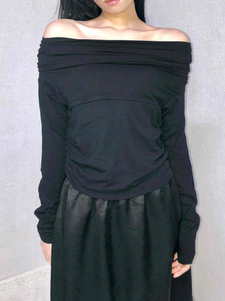 Delicate Fit Asymmetrical Off-Shoulder Slim Fit Long Sleeve T-shirt