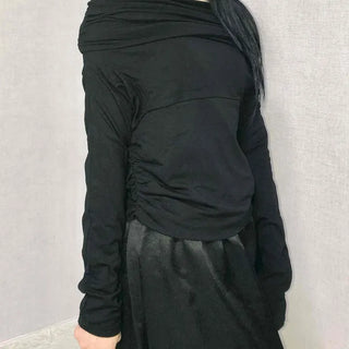 Delicate Fit Asymmetrical Off-Shoulder Slim Fit Long Sleeve T-shirt