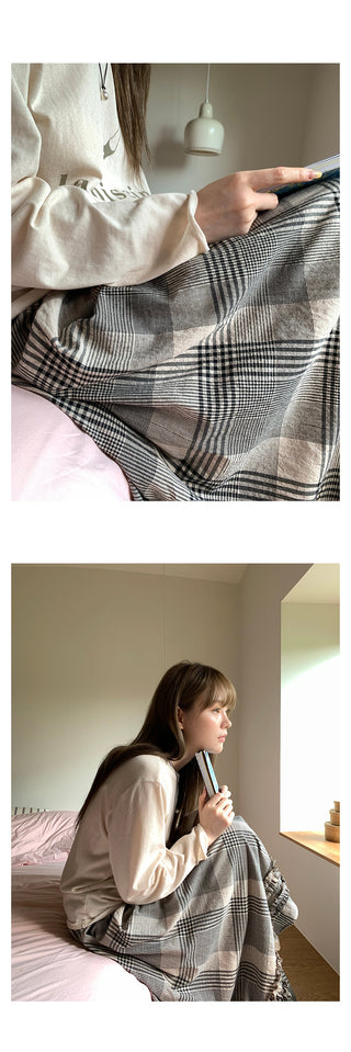 art plaid  skirt