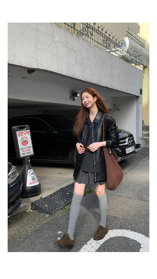 gray knitted pleated skirt