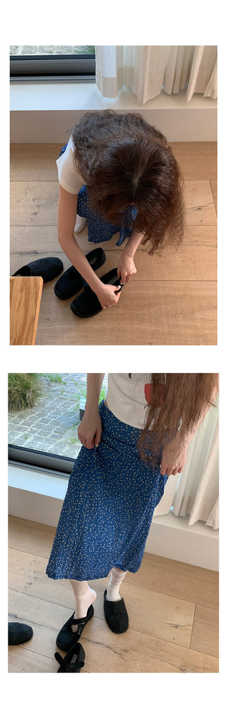 elegant blue floral skirt