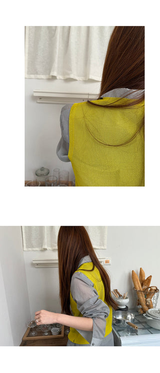 solid v-neck  top