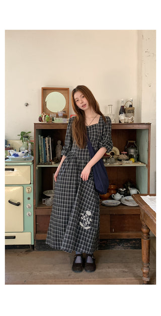 embroidered plaid  dress