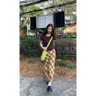 color-contrast check  skirt