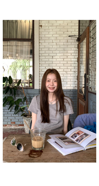 simple thin  top