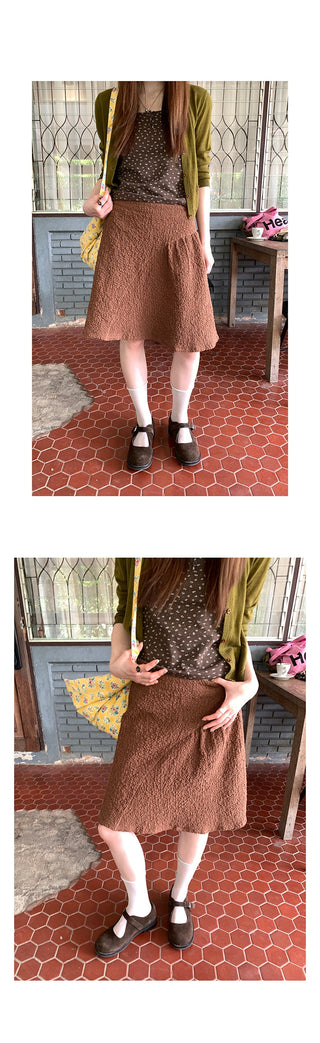 pleated texture  skirt