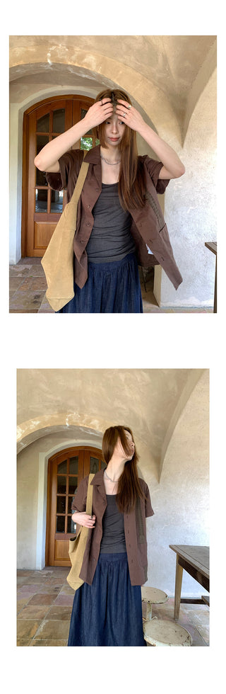 gray I-shaped  vest