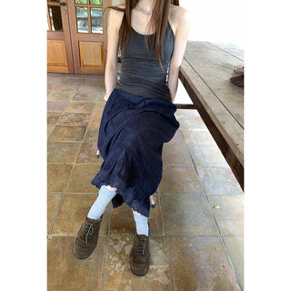 gray I-shaped  vest