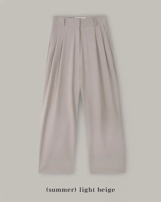Leg-lengthening pintuck wide slacks
