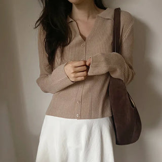 Cardigan-style ribbed collar knit