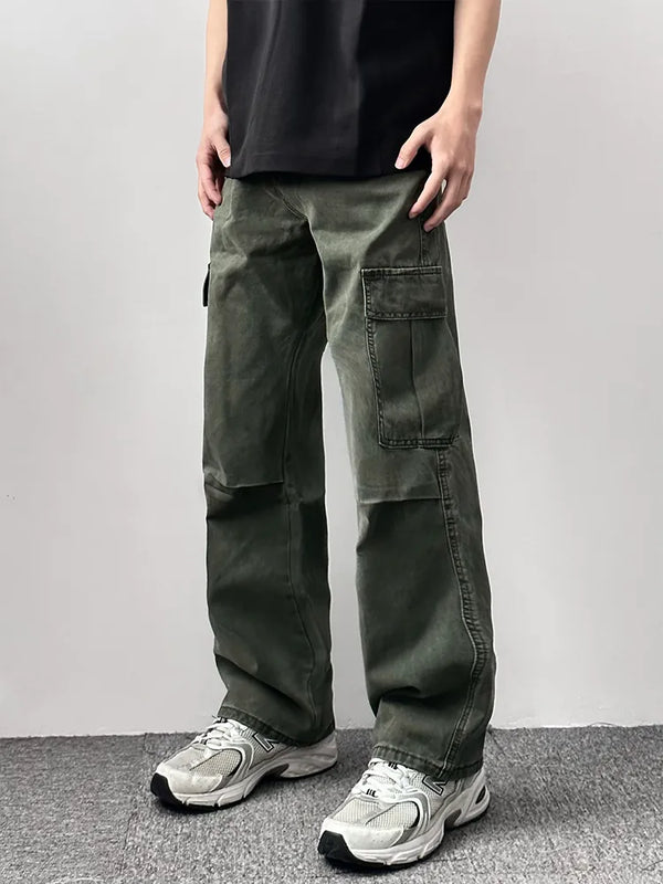 multi-pocket trousers