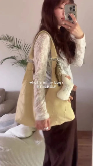 Quilted shoulder bag