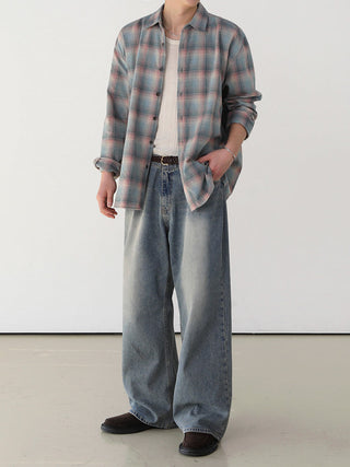 contrast plaid shirt