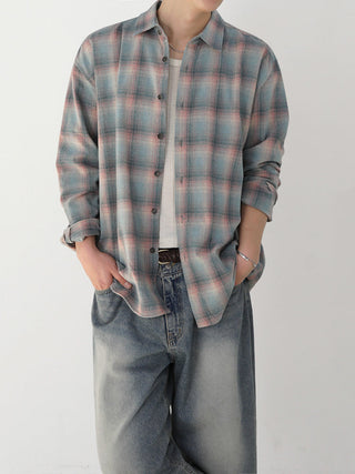 contrast plaid shirt