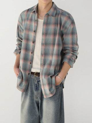 contrast plaid shirt