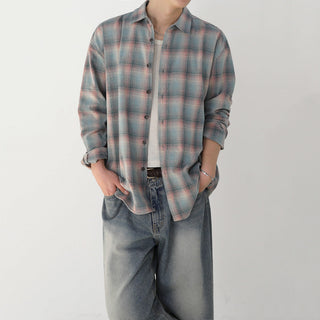 contrast plaid shirt