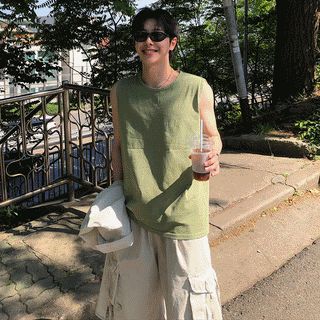 solid sleeveless vest