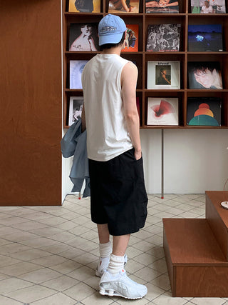 solid sleeveless vest