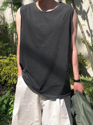 solid sleeveless vest