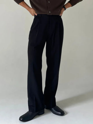 black loose pants